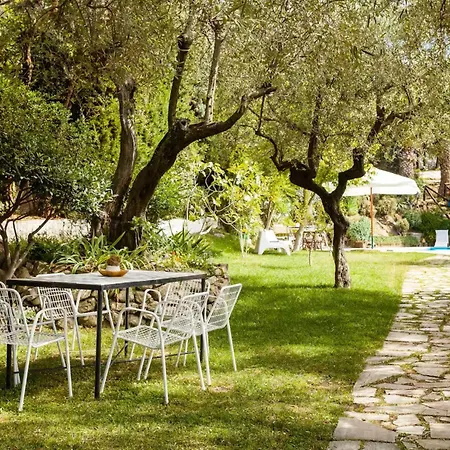 Sole Di Capri By Interhome * 马萨鲁布朗斯